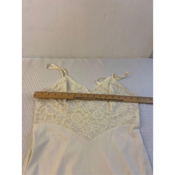 Vanity Fair lace nylon slip gown size 34 small cream - Picture 7 of 9
